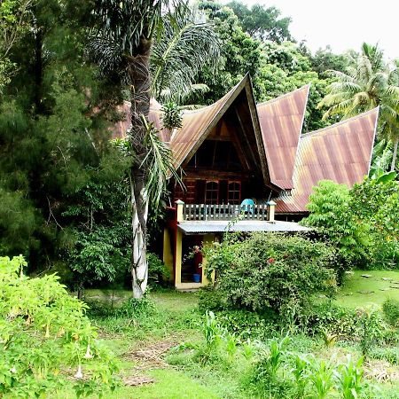 Liberta Homestay Tuktuk Siadong Exterior photo