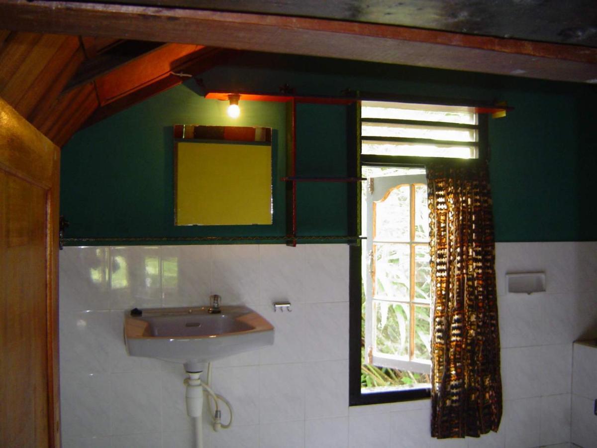 Liberta Homestay Tuktuk Siadong Exterior photo