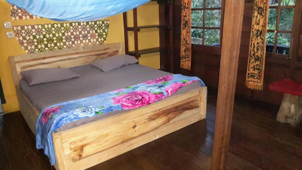 Liberta Homestay Tuktuk Siadong Exterior photo