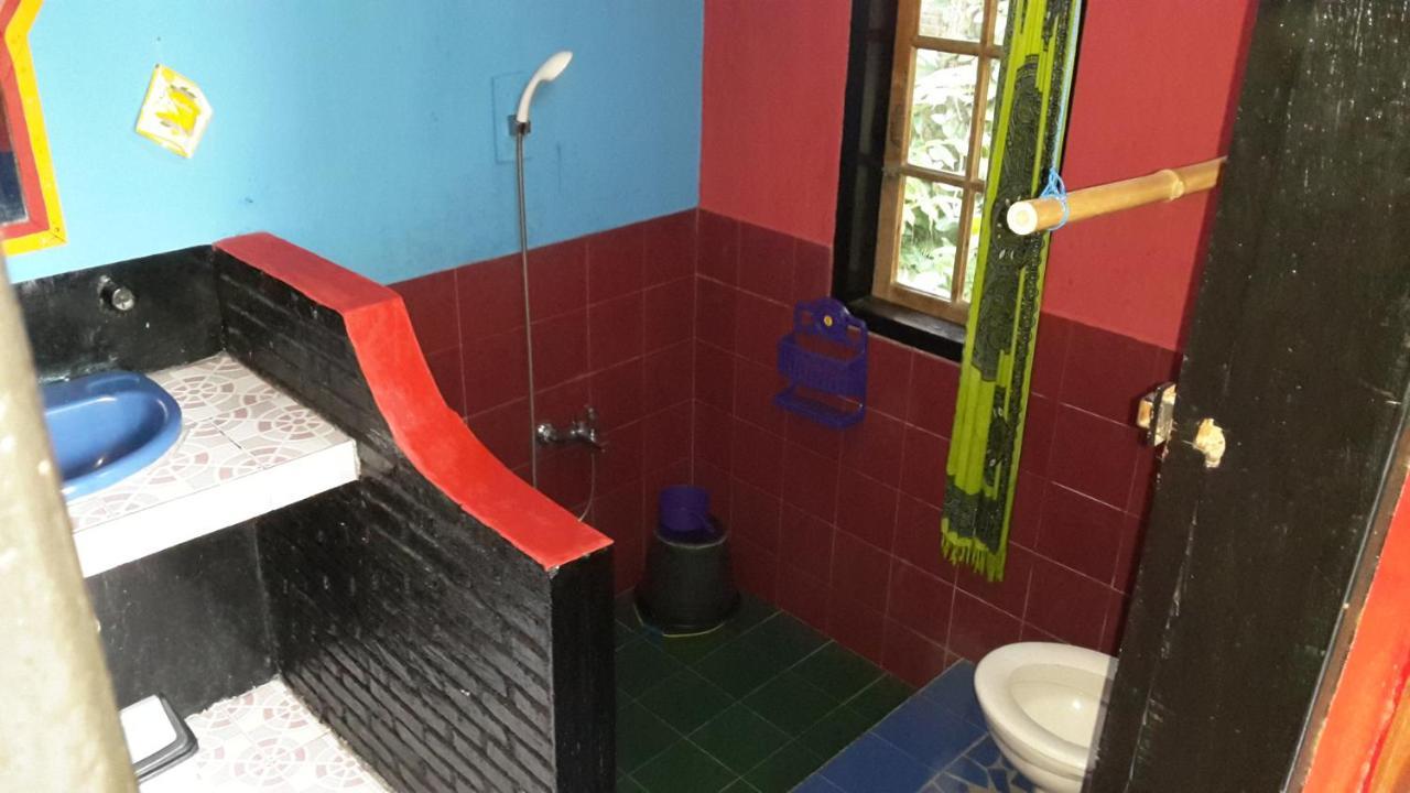 Liberta Homestay Tuktuk Siadong Exterior photo