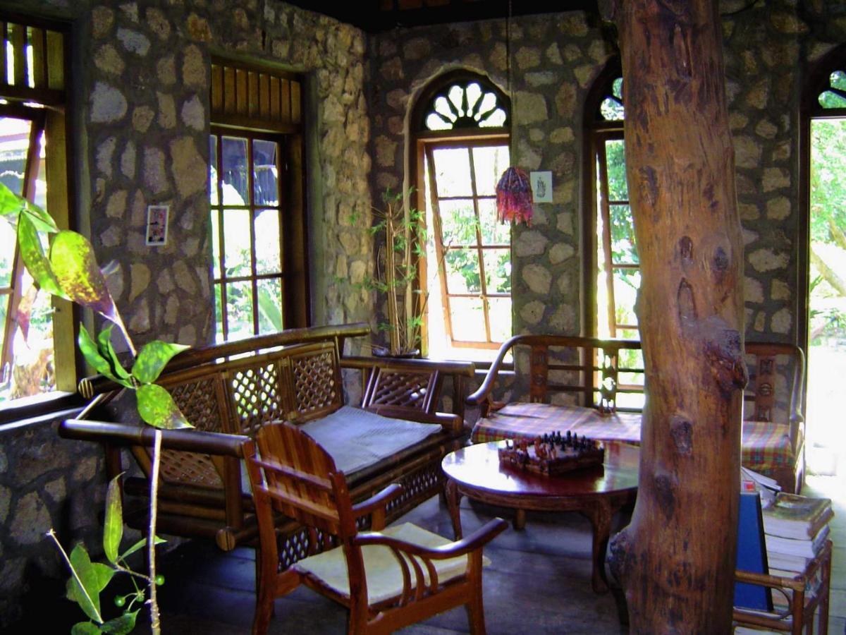 Liberta Homestay Tuktuk Siadong Exterior photo