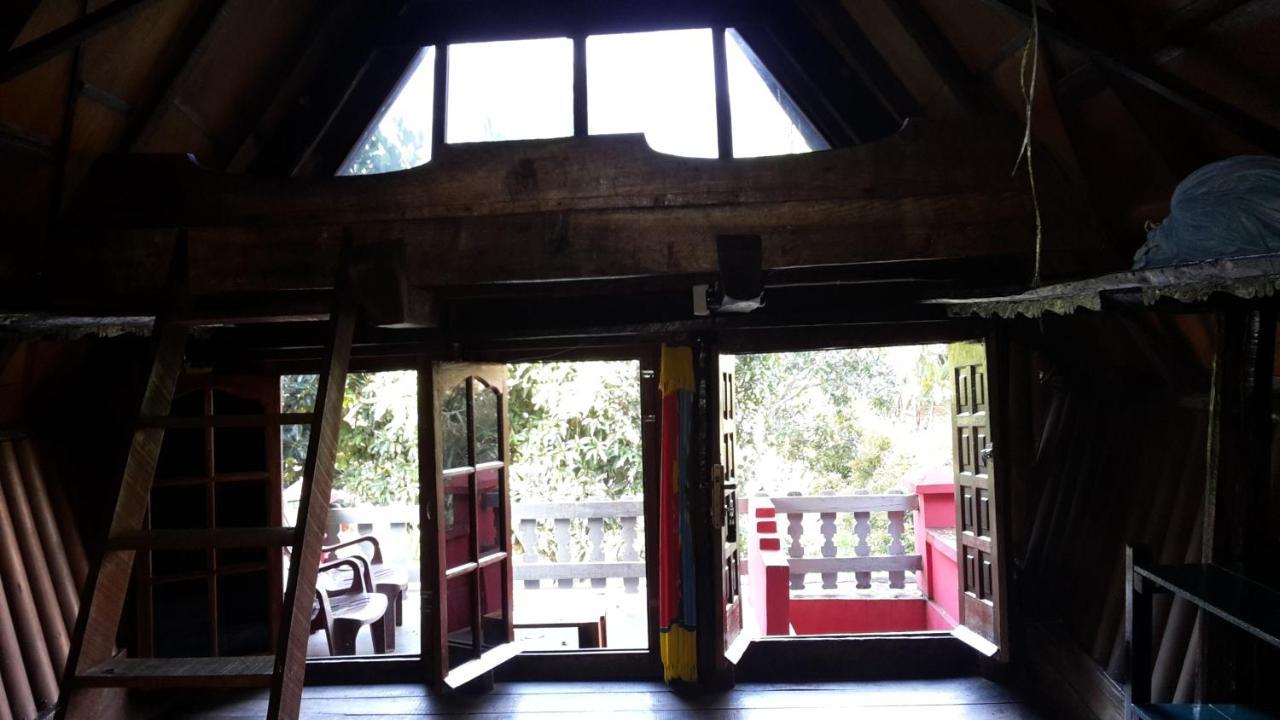 Liberta Homestay Tuktuk Siadong Exterior photo